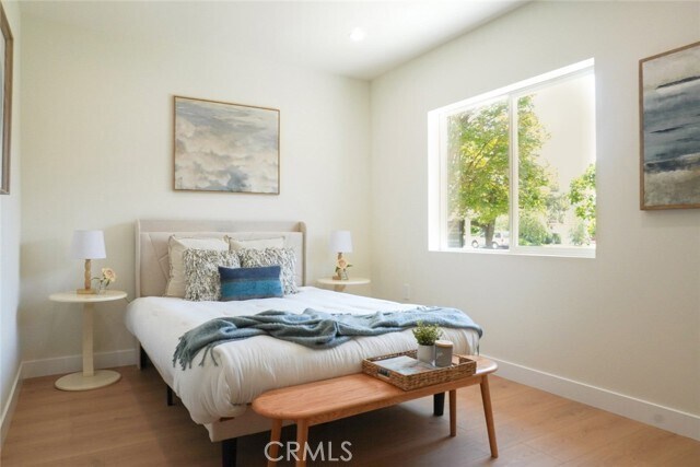 Foto del edificio - 17061 Knapp St