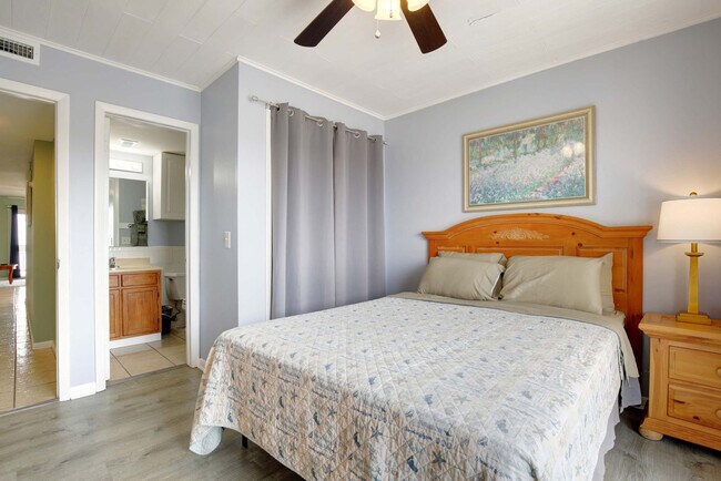 Foto del edificio - 608 Carolina Beach Ave S