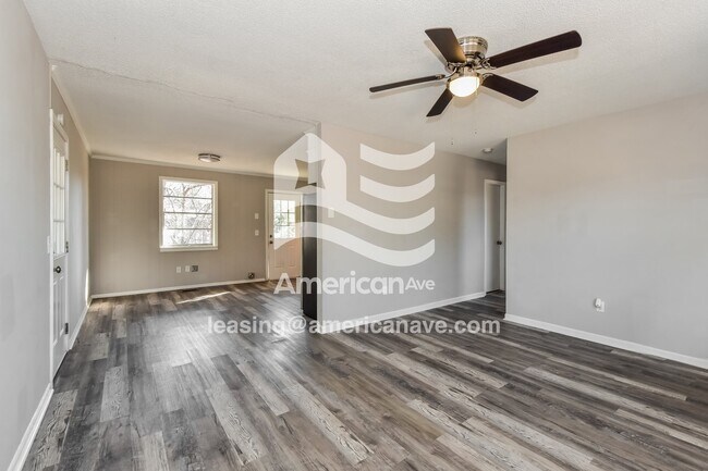Foto del edificio - 2124 Sandy Run Dr
