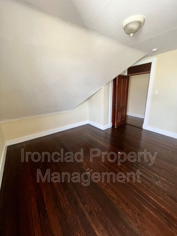 Building Photo - 146-148 Grand St