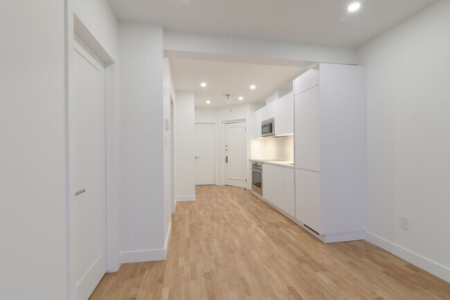 Photo du bâtiment - 2050 Av. Claremont