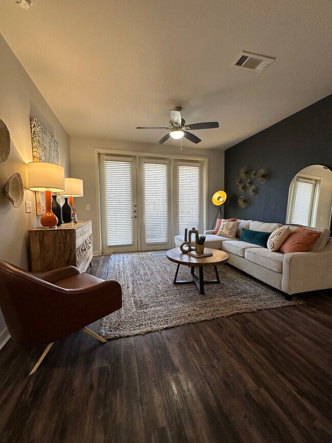 Foto del edificio - 2601 Live Oak St