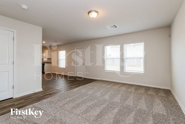 Building Photo - 10083 Cerritos dr