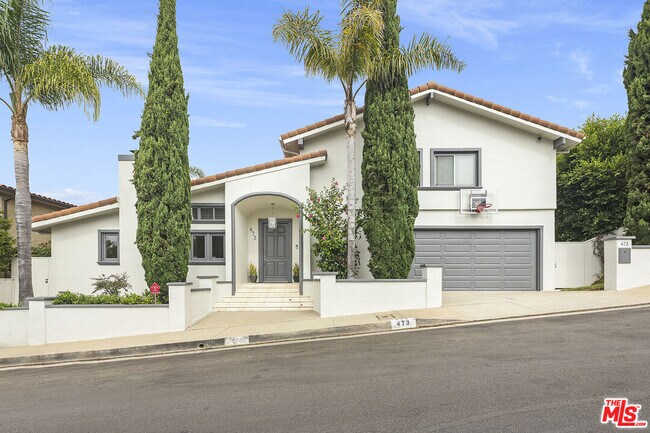 Building Photo - 473 N Robinwood Dr