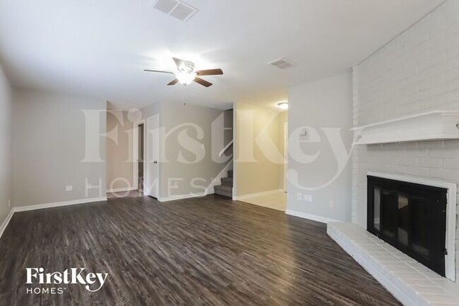 Building Photo - 36 W Bigelow Oak Ct