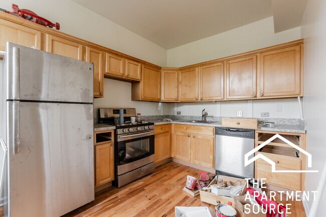 Building Photo - 3625 N Keeler Ave