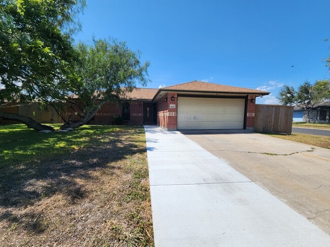 Building Photo - 2601 Quebec Dr