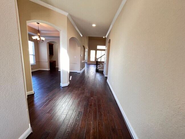 Foto del edificio - Spacious Five-Bedroom North San Antonio