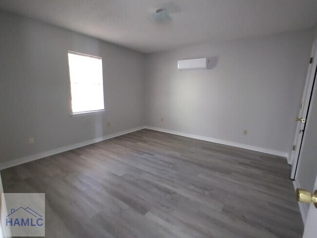 Foto del edificio - 7214-32 Live Oak Loop