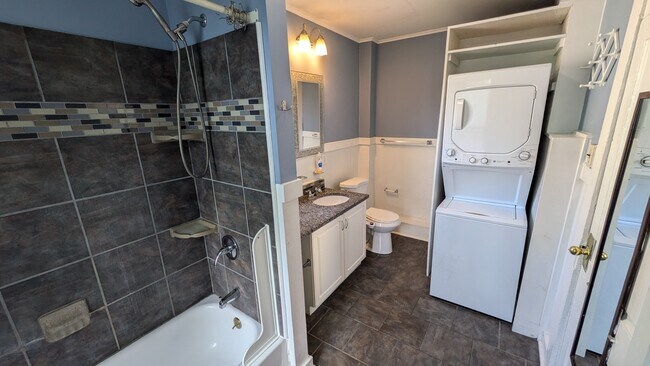 Nicely renovated bathroom - 411 Lyman Ave