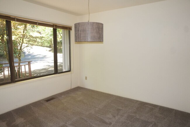 Foto del edificio - SW Portland 2 bedroom house for rent