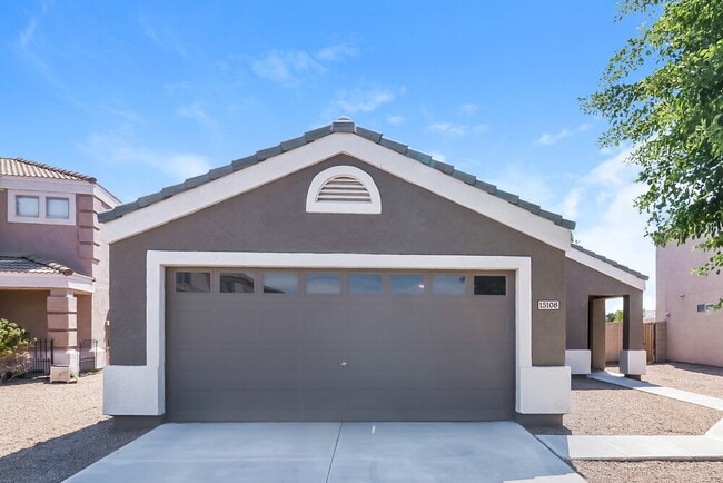 Building Photo - 15108 N El Frio Ct