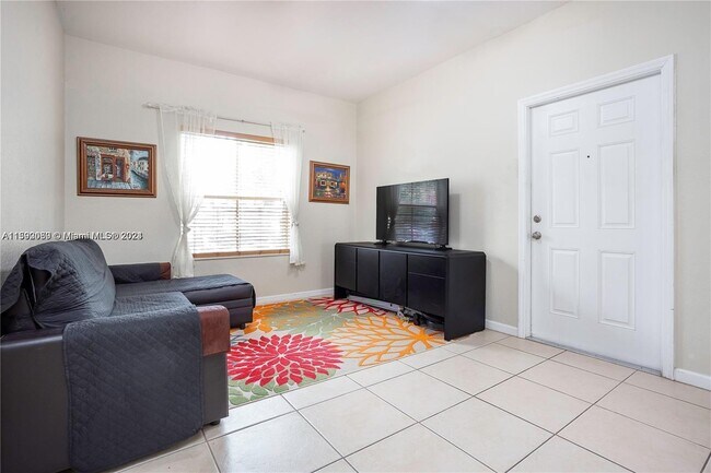 Foto del edificio - 2641 SW 120th Terrace