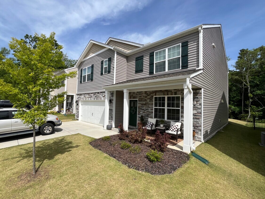 Primary Photo - 111 David Hl Dr