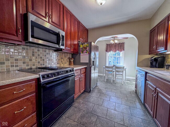Foto del edificio - 850 N Butler Ave