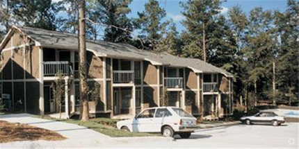 Building Photo - 1957 Fairway Dr