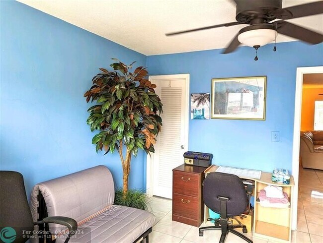 Foto del edificio - 2100 NE 38th St