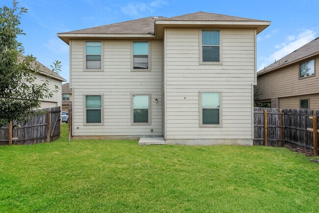 Building Photo - Hunters Pond - 2230 Fishing Trail, San Ant...