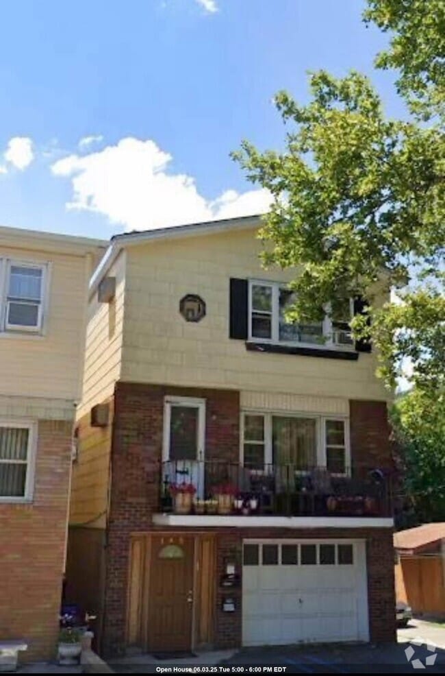 Building Photo - 145 Pamrapo Ave