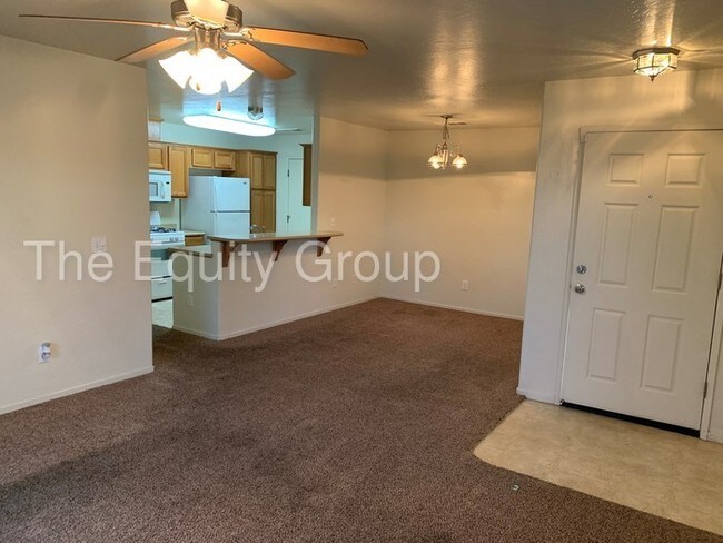 Building Photo - Back unit available in Paseo Del Lago!