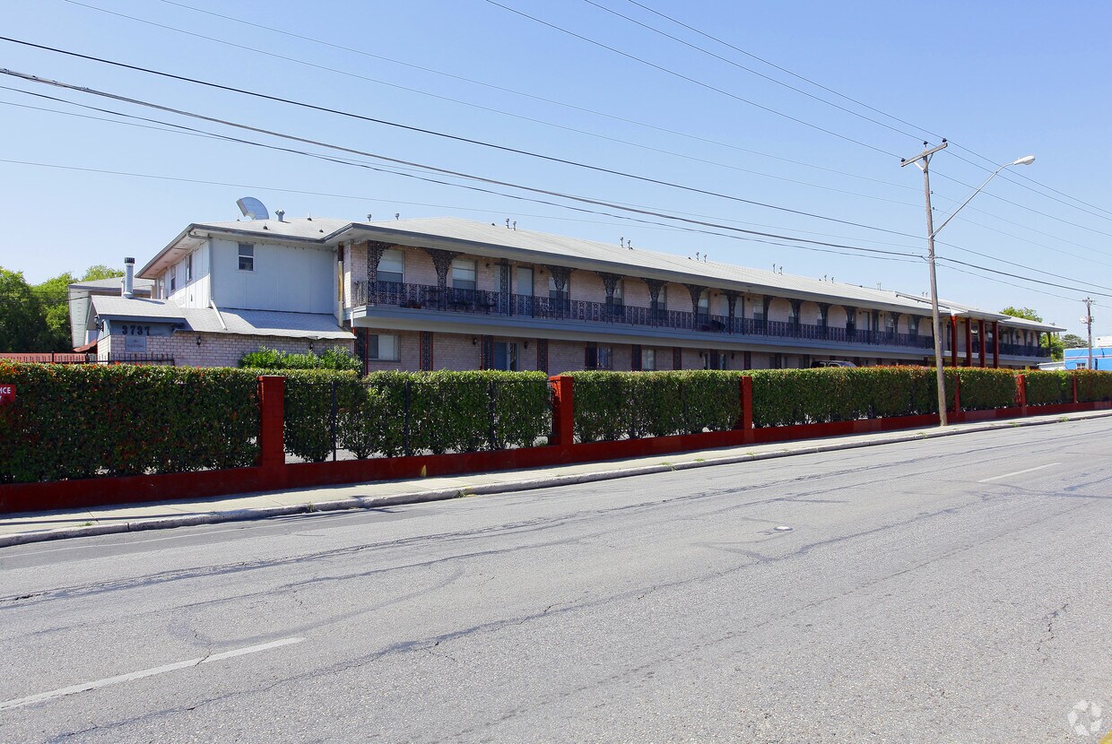 Foto del exterior - Chateau Orleans