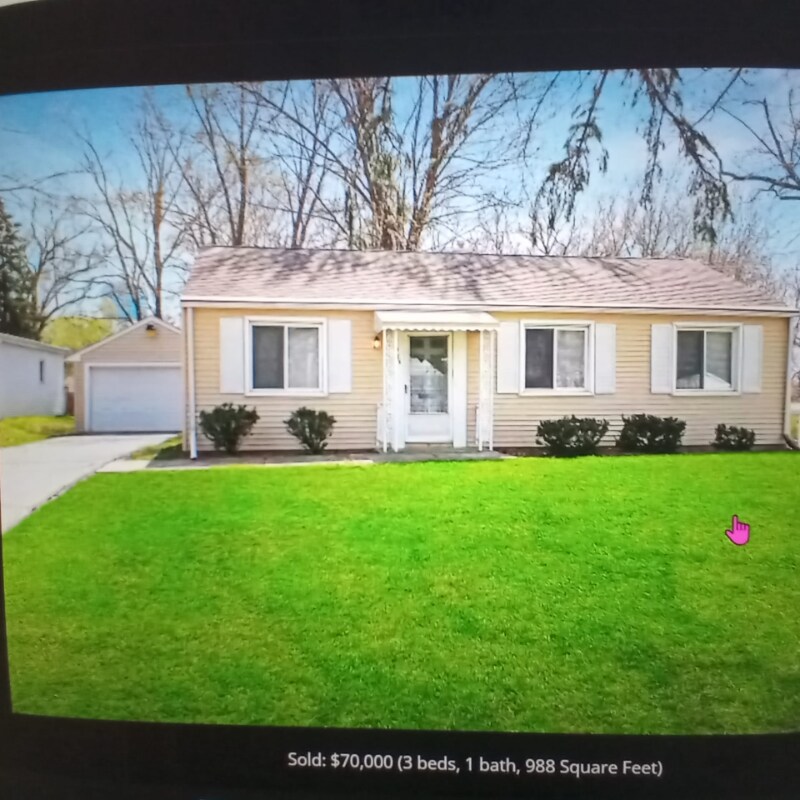 236 Algonquin Rd, Marquette Heights, IL 61554 House Rental in
