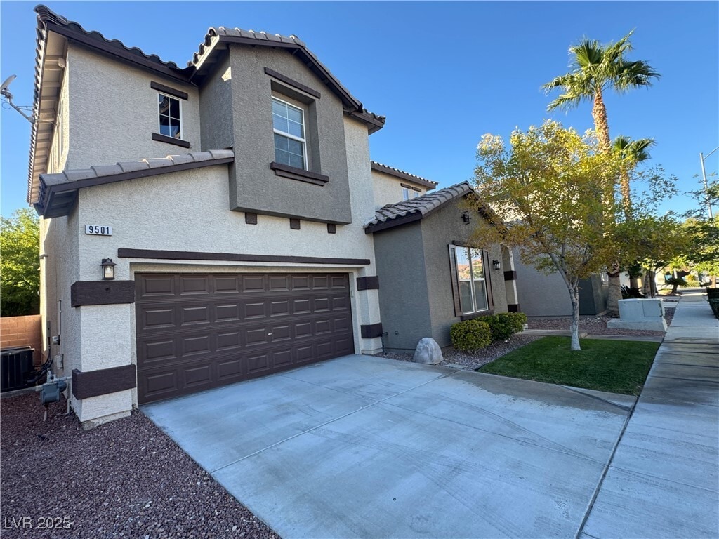 Foto principal - 9501 Ironsend St