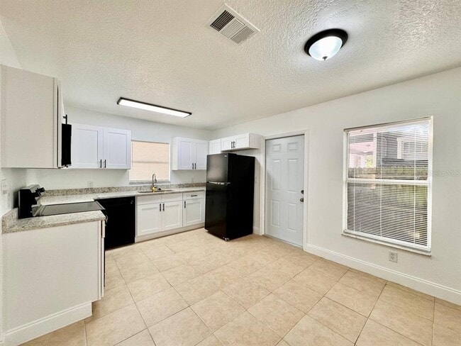 Building Photo - 8108 N 11th St