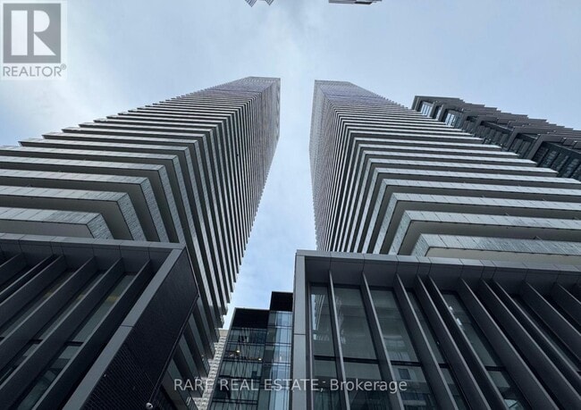 Building Photo - 50 Charles St E