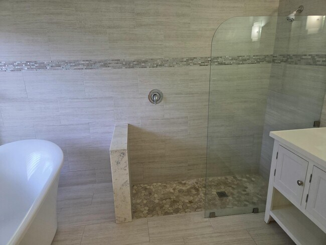 Foto del edificio - 142 Queens Ln