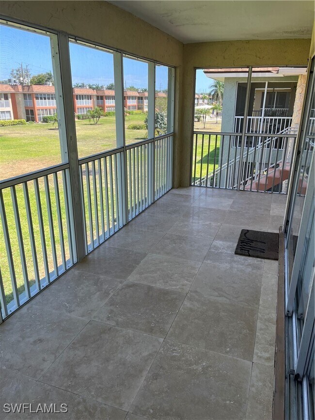 Foto del edificio - 1400 Pompei Ln