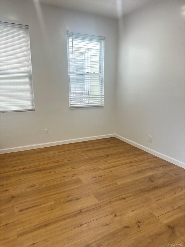 Foto del edificio - 108-69 50th Ave