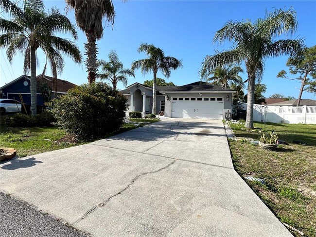 Building Photo - 1833 Hudson Ct