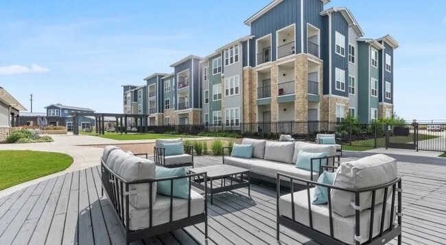 Building Photo - Opulent Apartments for a Lavish Lifestyle