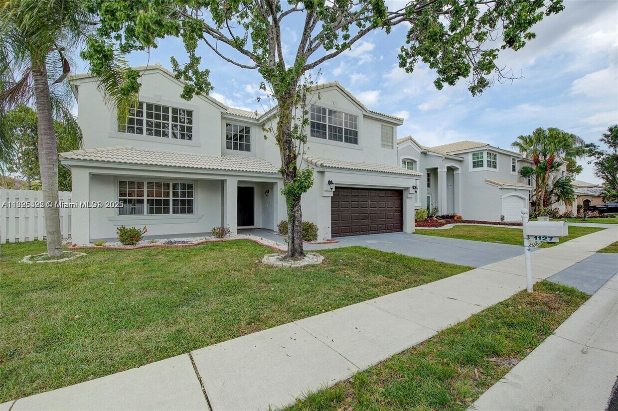 Foto principal - 1127 SW 104th Way