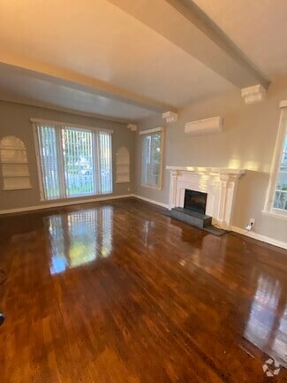 Building Photo - 2201 S Bentley Ave