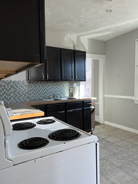 Foto del edificio - 7604 Jackson Ave