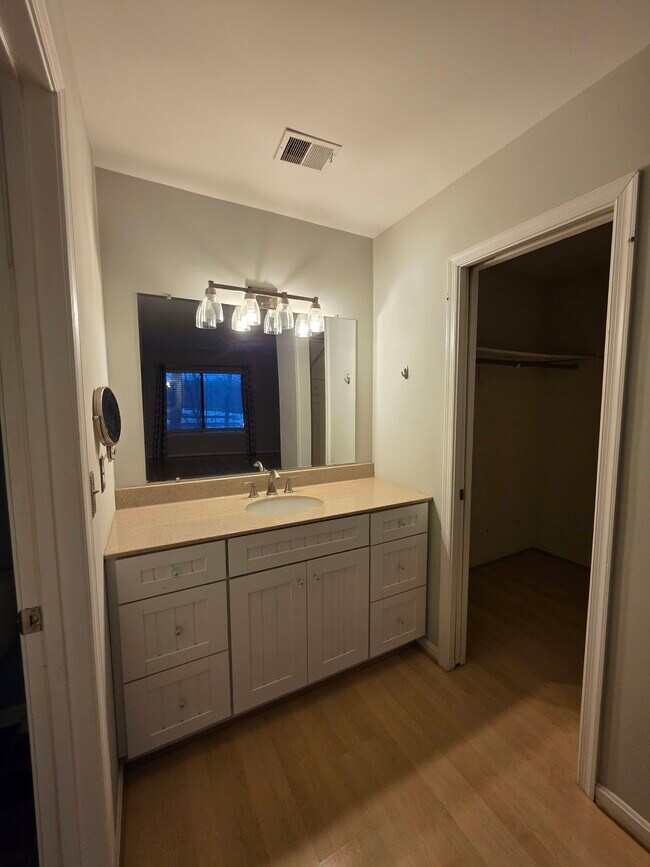 Dormitorio principal - 2802 Lee Oaks Pl