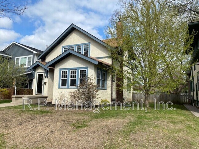 Foto del edificio - 4221 Harriet Ave