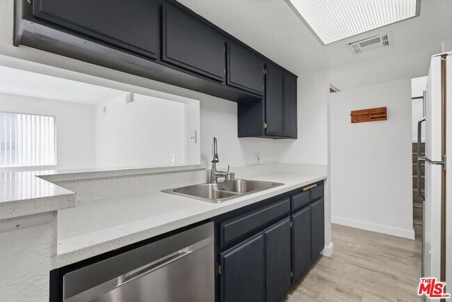 Foto del edificio - 11015 Morrison St