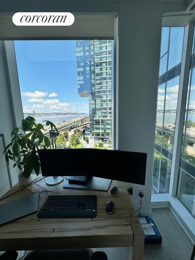 Foto principal - 675 W 59th St