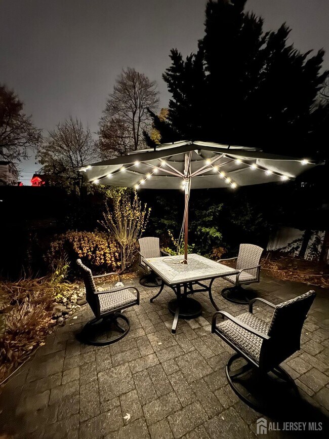 Foto del edificio - 123 W Kelly St