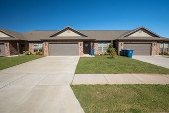 Building Photo - 1803 Booker Cir