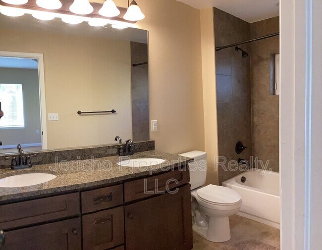 Foto del edificio - 5958 S Lakeview St