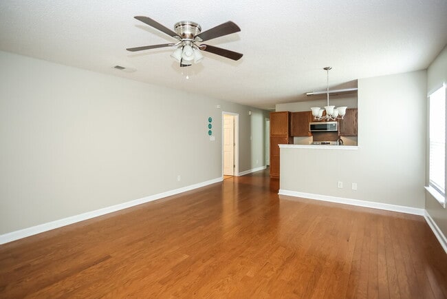 Foto del edificio - 1916 Harrison Park Dr