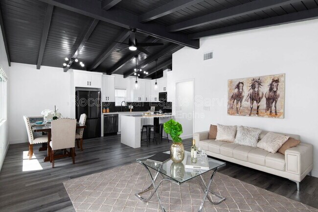 Foto del edificio - 8331 Neva Ave