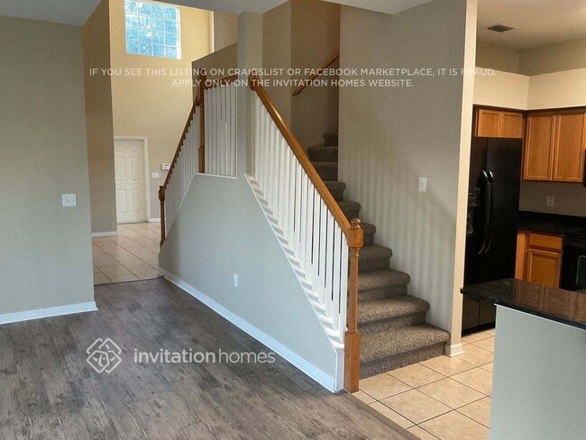 Building Photo - 2711 Queen Alberta Dr