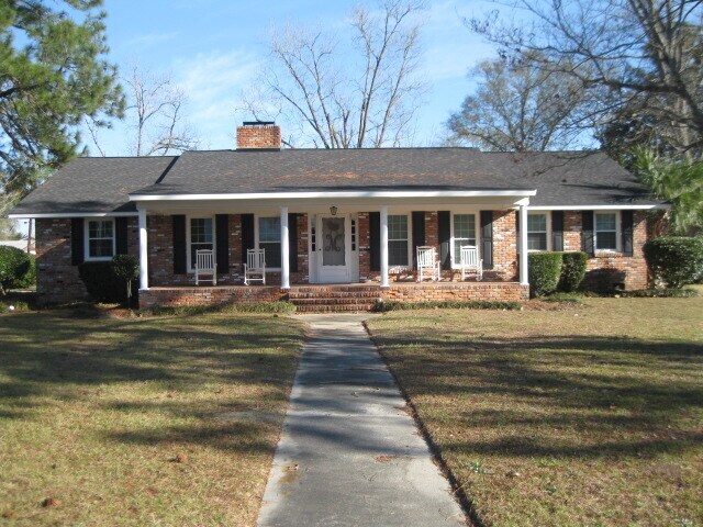 Foto principal - 304 E Barnard St