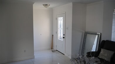 Building Photo - 710 Hidden Ridge W