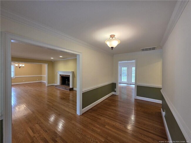 Building Photo - 342 Devane St